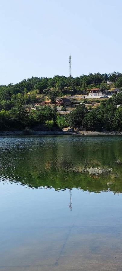 Vera Borsko Jezero